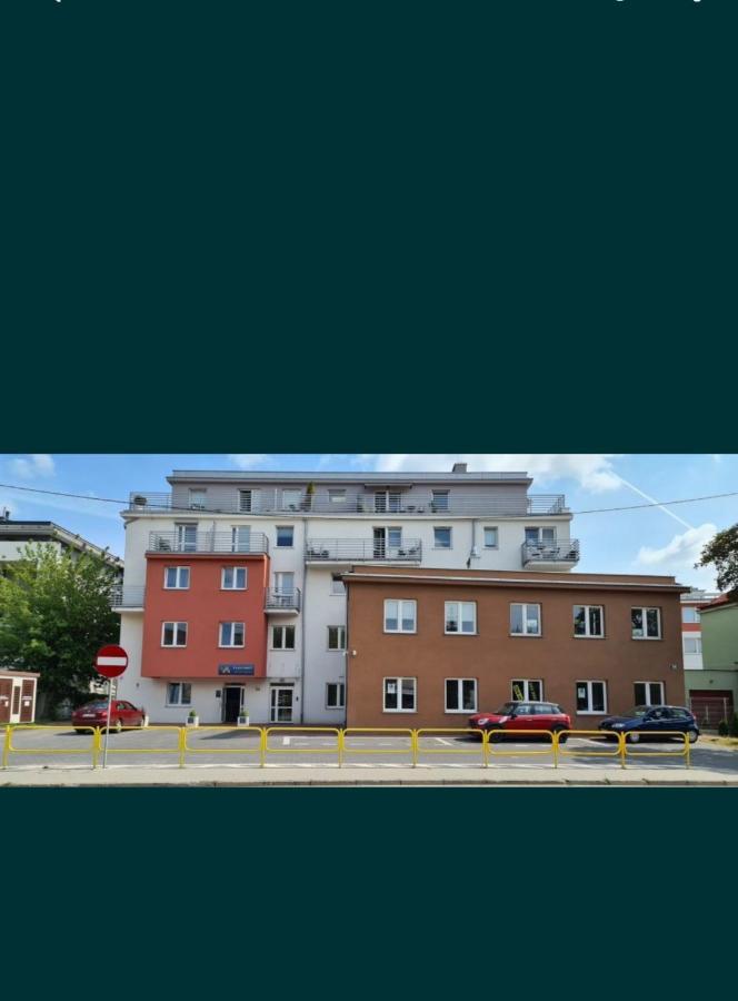 Premium Centrum 900M Targi Kielce 4 Km Ngoại thất bức ảnh